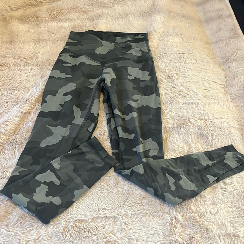 Lululemon align 25”